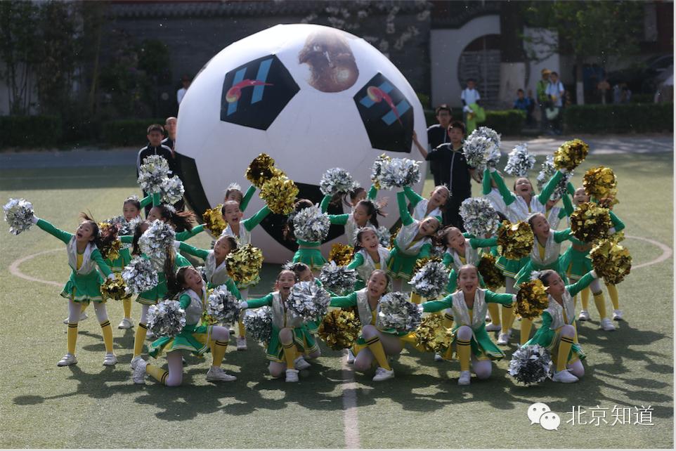 近年来学校足球的主要做法及效果,校园足球加教育是一条很好的道路