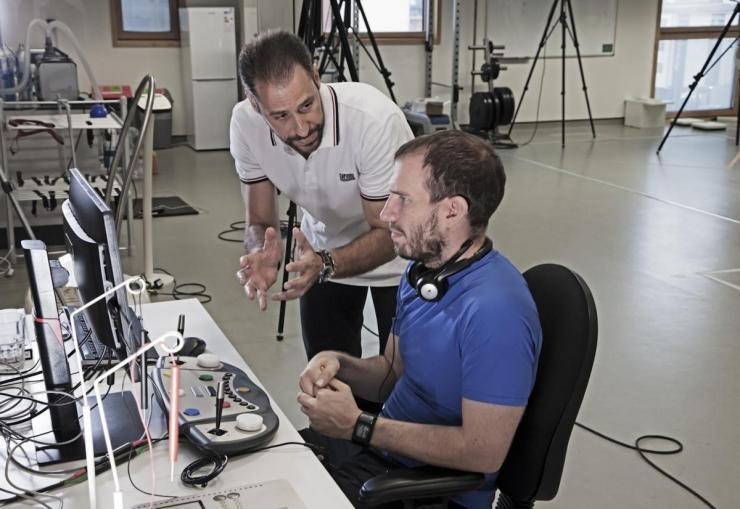 早点怎么做才能赚钱,英超董方卓最新消息