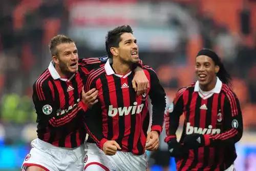 米兰经典阵容,米兰颜值最高三叉戟