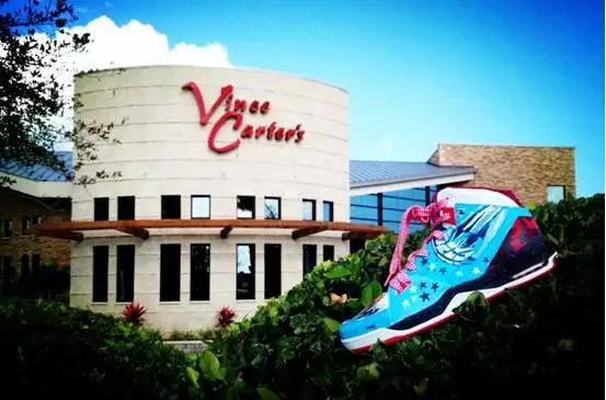 膝盖跪碎，大神的手绘战靴！