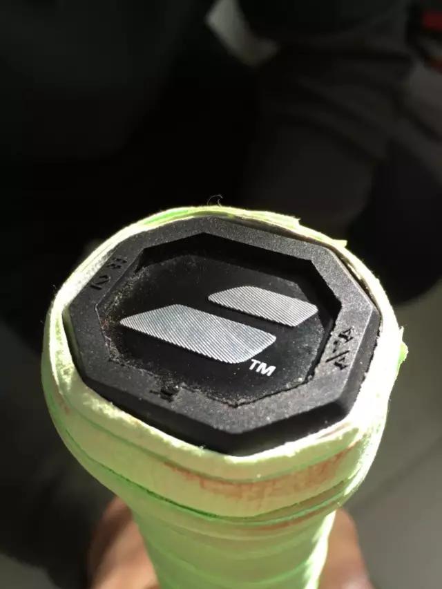 如何鉴定网球拍真假,如何辨别网球拍真假