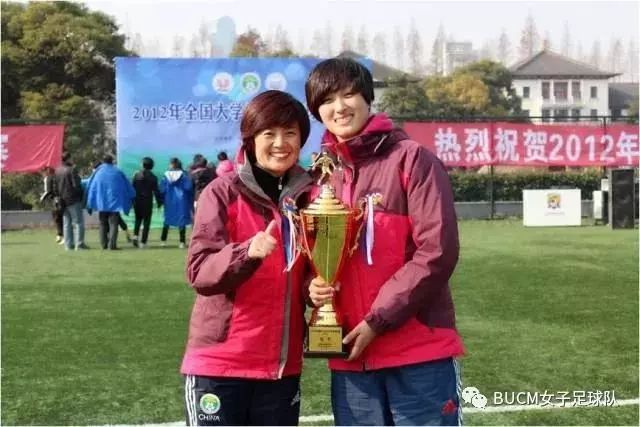 风雨彩虹铿锵玫瑰女足队员,风雨彩虹铿锵玫瑰女足晚会