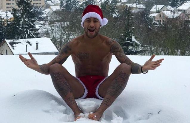 北京时间11点足坛快讯：布冯达成尤文出场500次里程碑