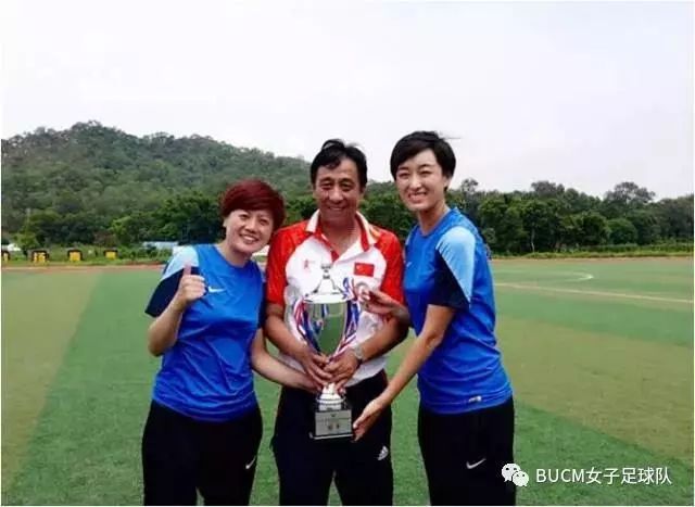 风雨彩虹铿锵玫瑰女足队员,风雨彩虹铿锵玫瑰女足晚会