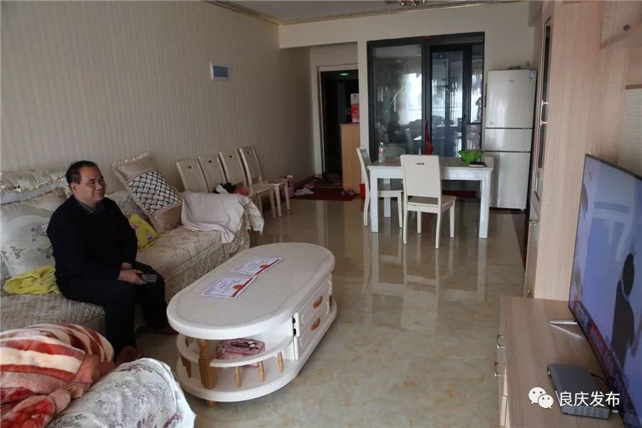 美滋滋！他们在新区、住新家、谋新发展