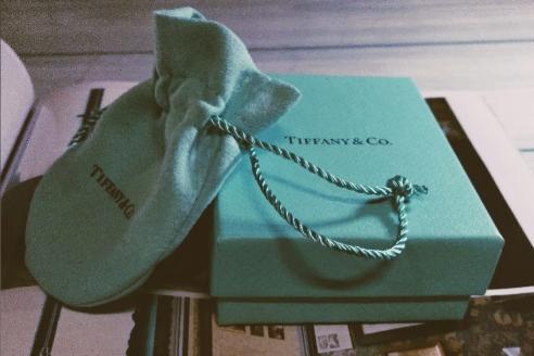 tiffany的银饰是纯银的吗,tiffany银饰掉漆