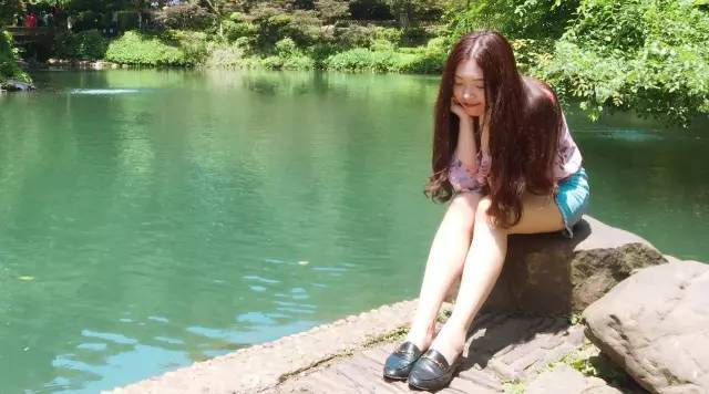 不为冲销量，奢侈品品牌看上了天猫的什么？｜CBNweekly