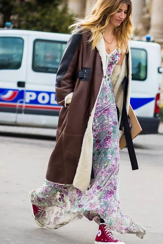 男人穿黑色连裤袜的正确方法,黑色连裤袜的正确穿法