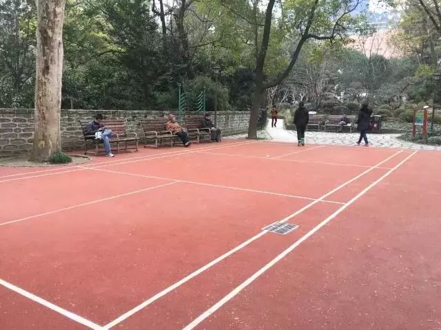 春节七天别长膘，运动场上“泡一泡”，这些运动场就在你家门口！