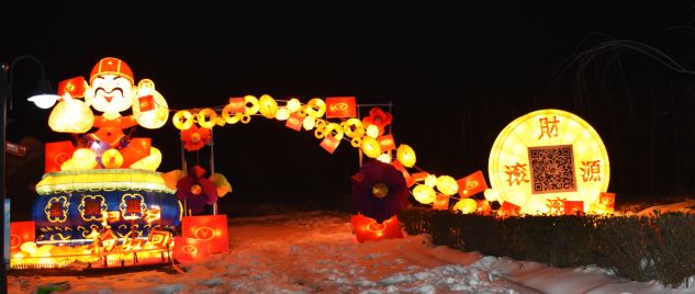 驻马店的打铁花表演时间,赏花灯表演