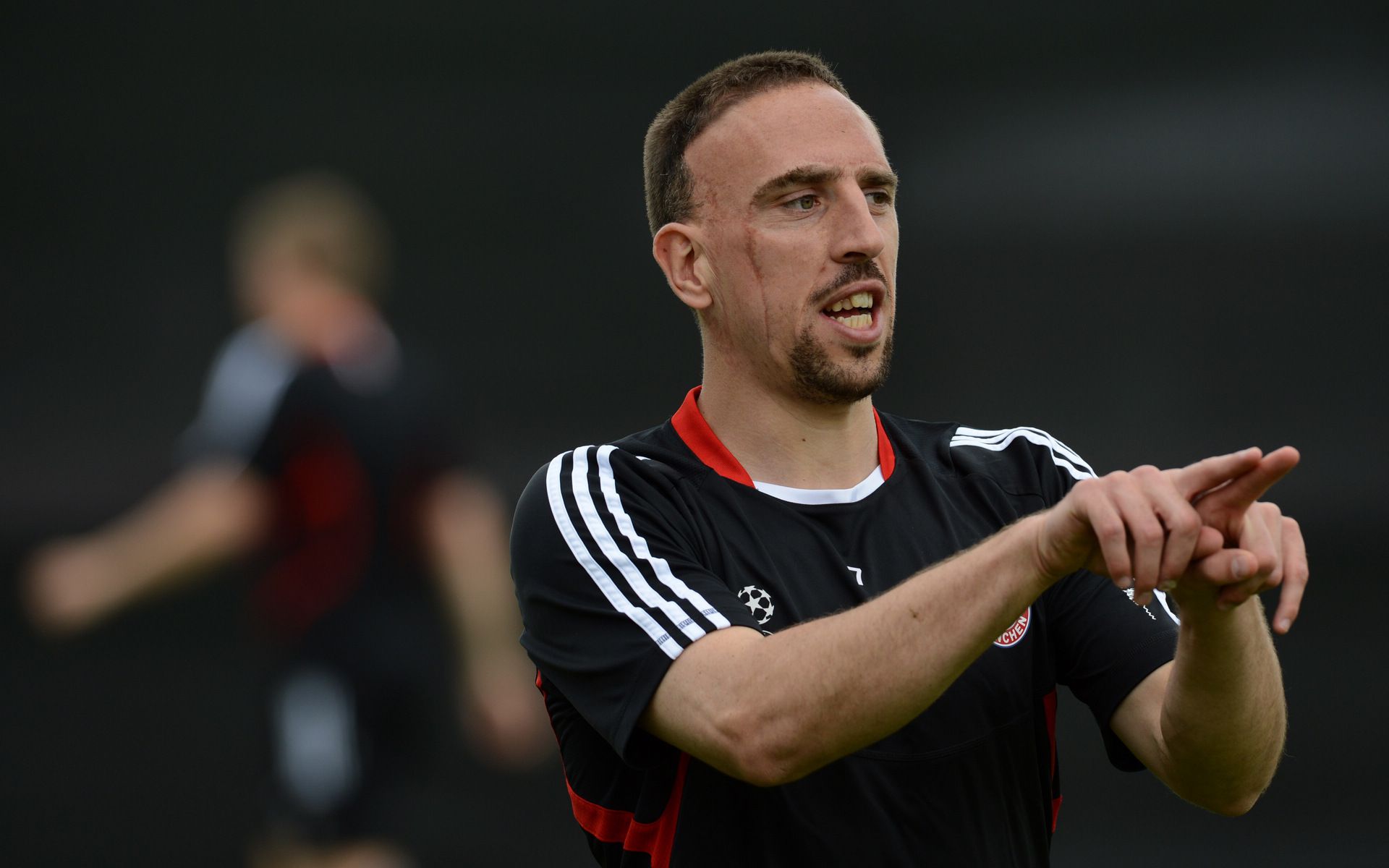 足坛国王是谁,曼联历史的所有7号