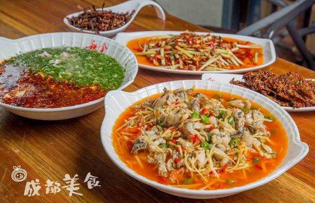 原来好多热门苍蝇馆子的干货，都可以抽真空、当特产带走！