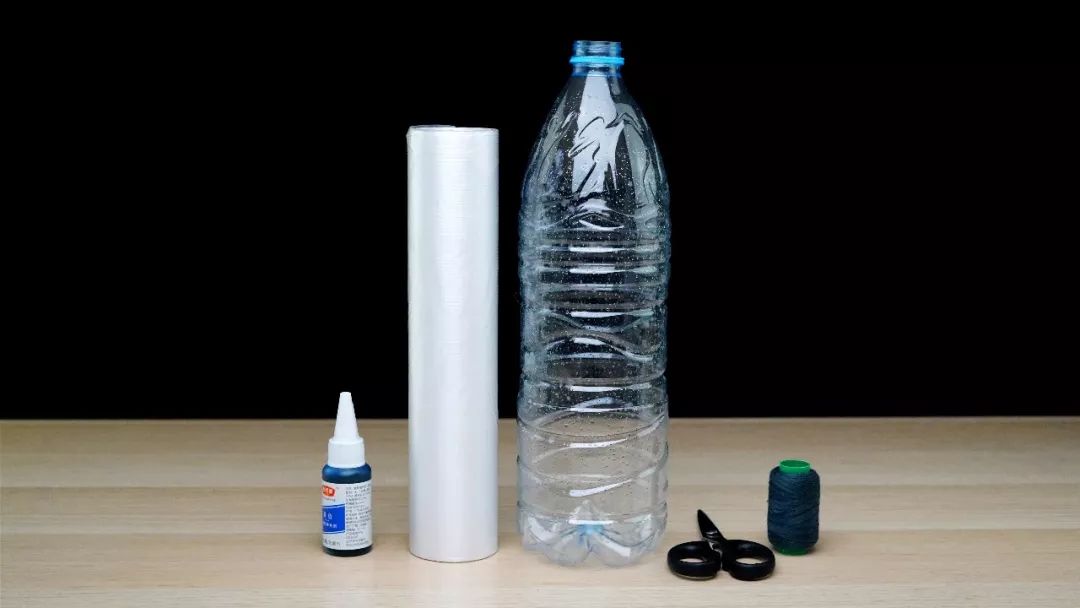 深海里那些神秘又梦幻的水母,深海里的蓝色水母