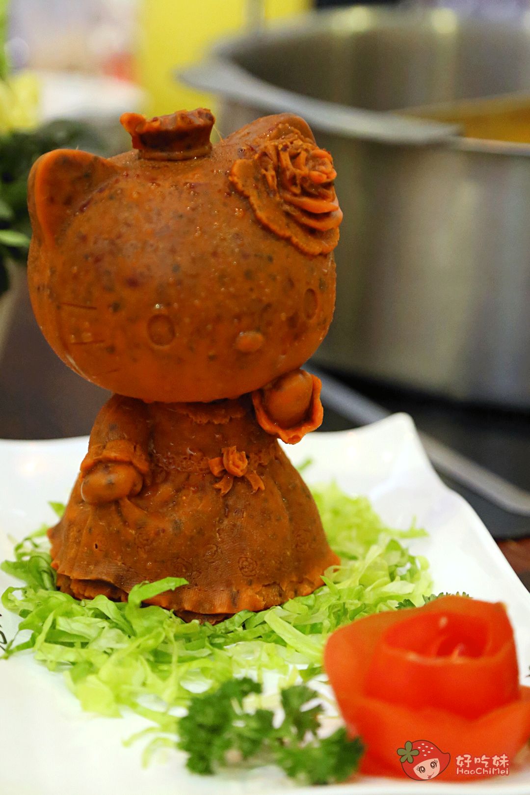 首家会发光的水晶烤鱼，会起飞的火锅自带霸气特效，打响2月第1战