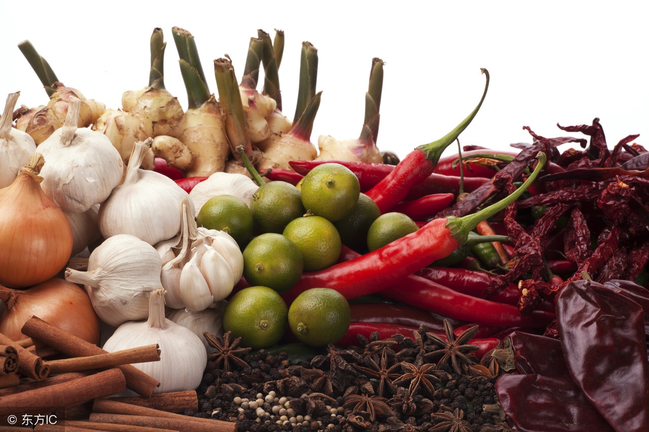 女人面色浮肿,女性脸部浮肿吃什么药