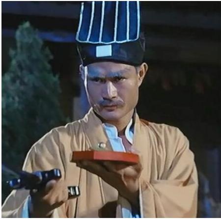 璐璐搞笑同盟“之”104期：悟空，打死这蜘蛛！神曲小苹果的威力