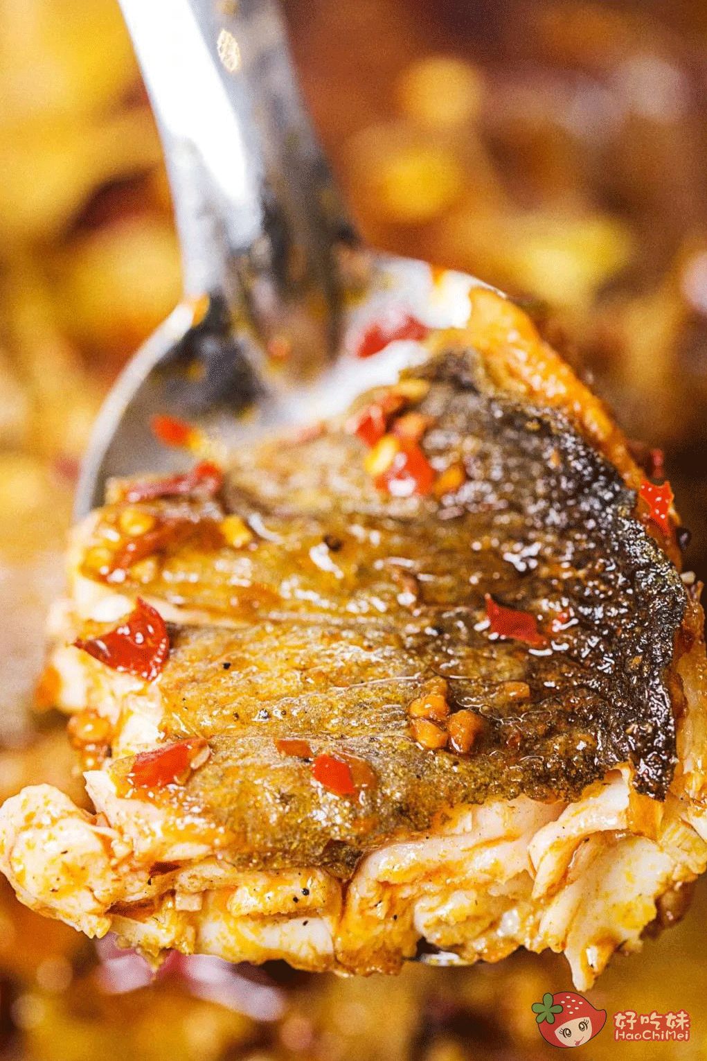 首家会发光的水晶烤鱼，会起飞的火锅自带霸气特效，打响2月第1战