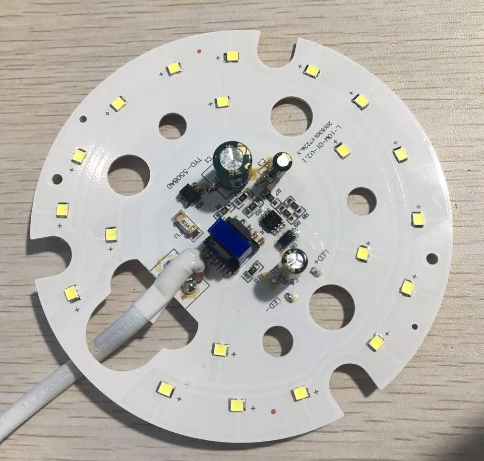 220vled好的灯泡不亮怎样修,220vled灯不通电微亮