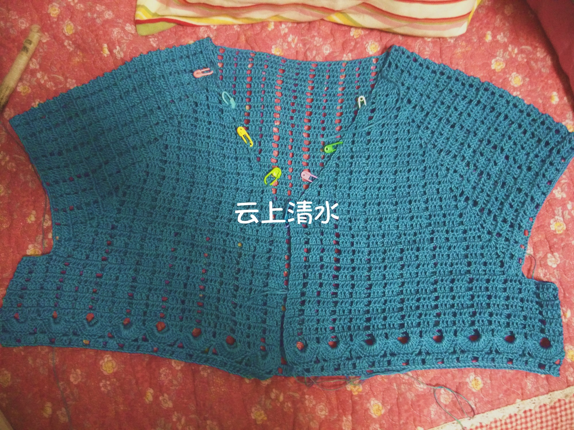 从上往下钩针开衫详细图解,从上往下钩针开衫