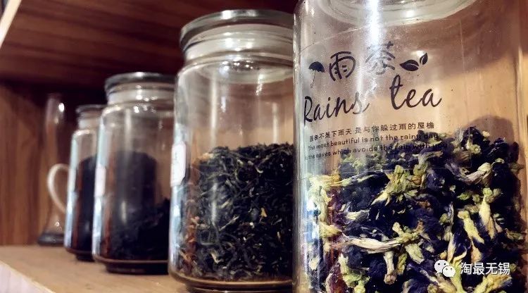 没有什么问题是一顿酒不能解决的,一杯奶茶解决不了就来两杯