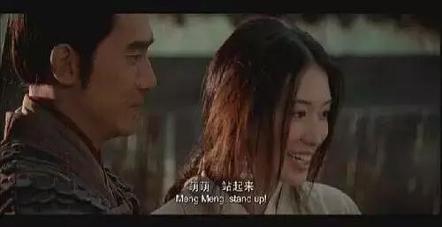 baby蜡像合影腰围,baby蜡像酷似戚薇