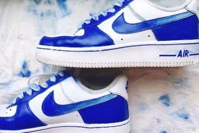 白鞋自然发黄,黑鞋白底发黄怎么办