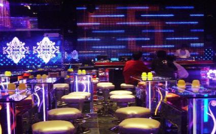 苏荷酒吧重庆九街最低消费多少,重庆不夜城酒吧一条街