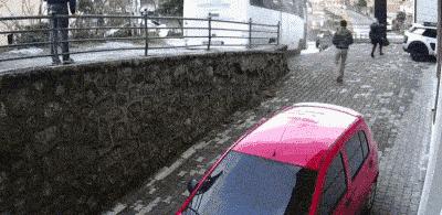 枉费我看了整整大半天，原来是块泰国进口透明乳胶，真是服了