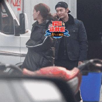 baby装蜡像,baby假装蜡像邓超