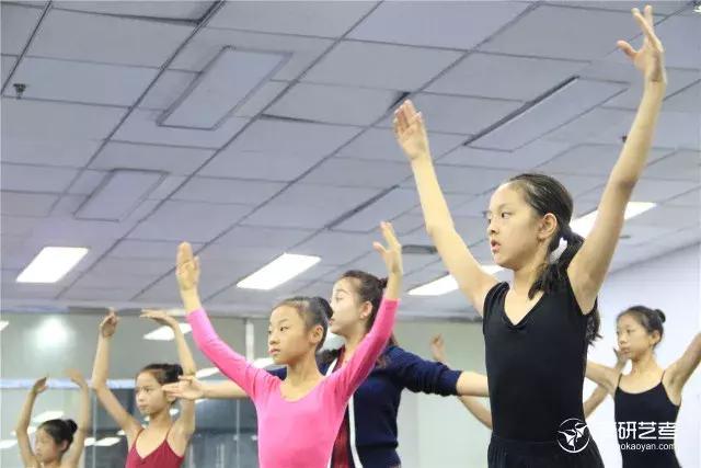 儿童爵士舞蹈大全6-12岁基本功,儿童舞蹈8-12岁中国舞基本功练习