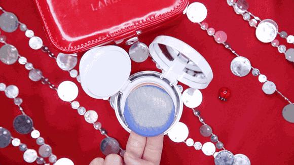 跟着宋慧乔、李圣经一起打造“新年妆”，你看怎么样？