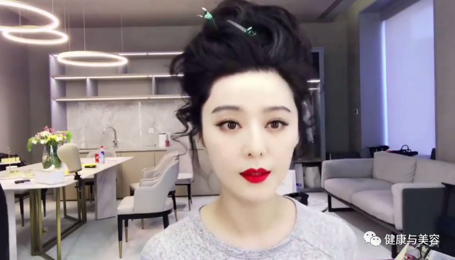 范冰冰涂的是什么口红色号,范冰冰无底妆只涂口红