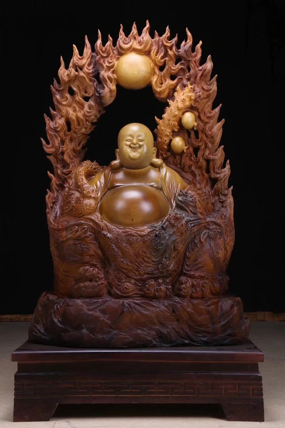 弥勒佛摆放什么位置好,木雕弥勒佛家中摆放有什么讲究