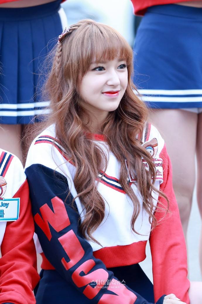 偶像练习生中程潇,程潇空翻许凯偶像练习生