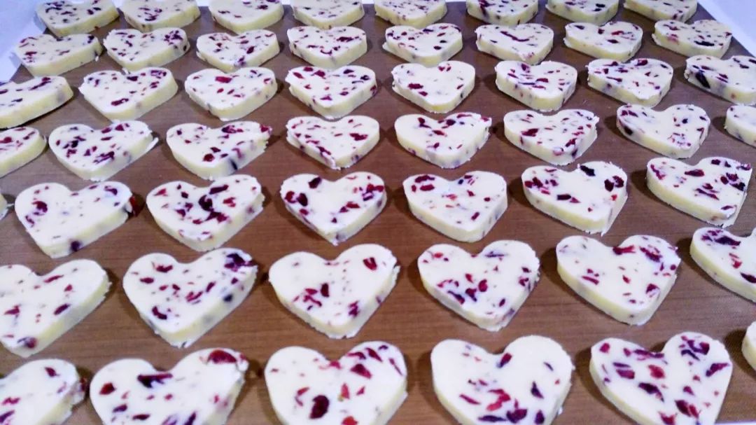 冬天快速软化黄油的小窍门,软化黄油的最快方法烤箱