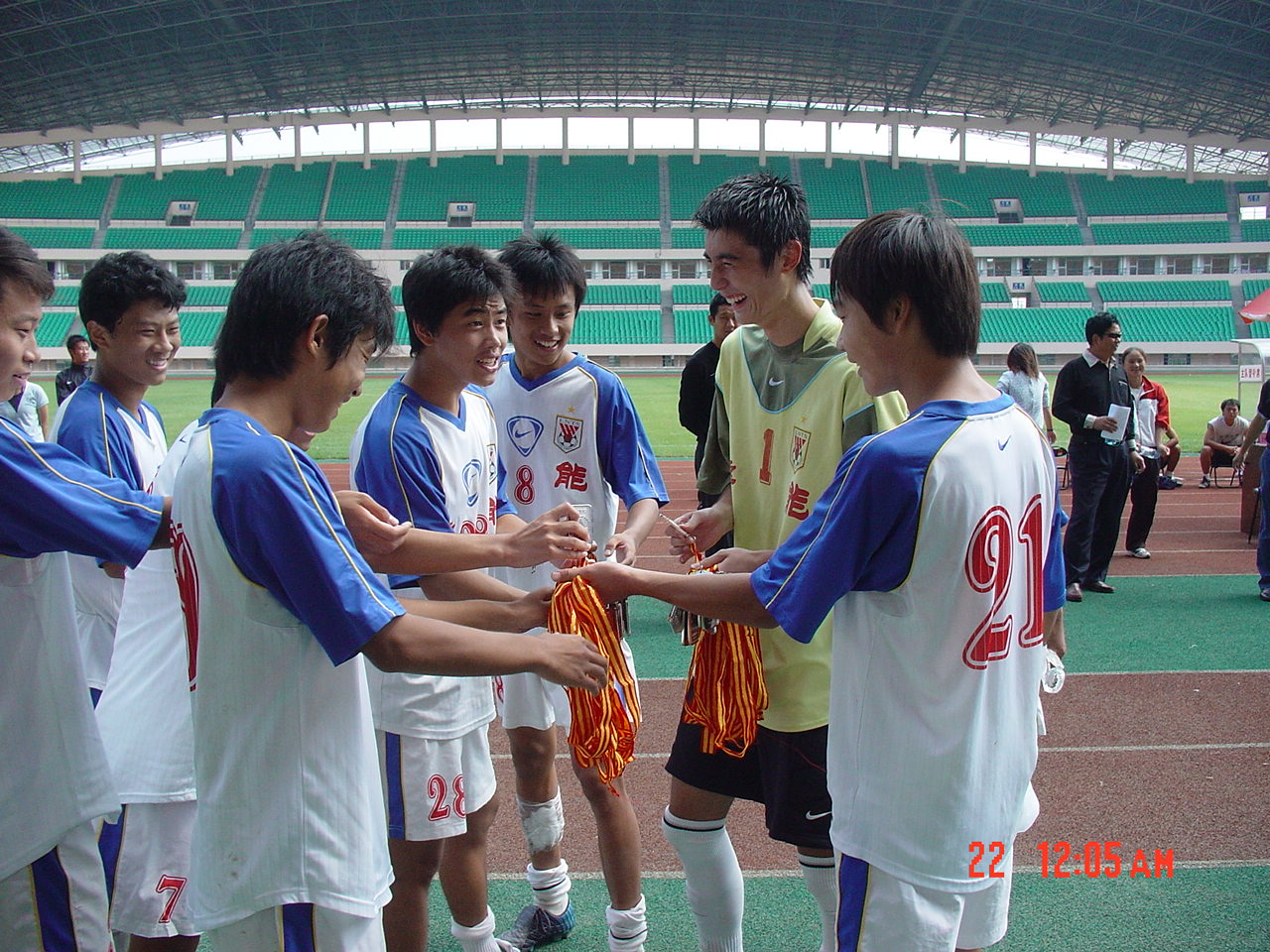 鲁能青训观看鲁能国安比赛,鲁能对上港的鲁能青训球员