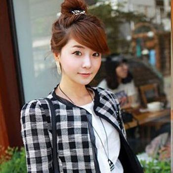 2021年适合大脸最流行的发型,大脸发型女2022流行短发发型减龄