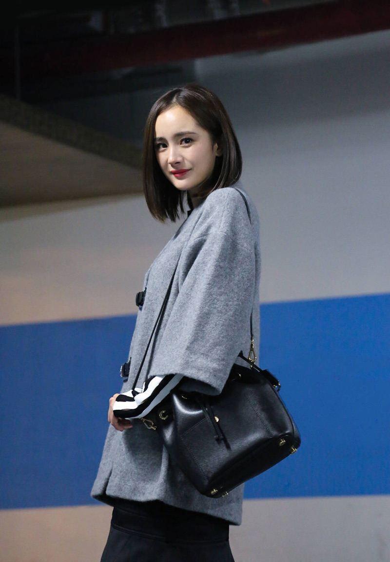 mk包包推荐网红款2022新款水桶包,mk包包推荐哪一款