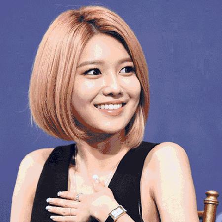 最近韩国很火的发型叫什么,韩国明星最流行的发型