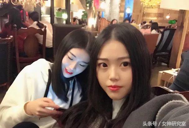 白领们一发工资就找她代购奢侈品，月光族真是伤不起