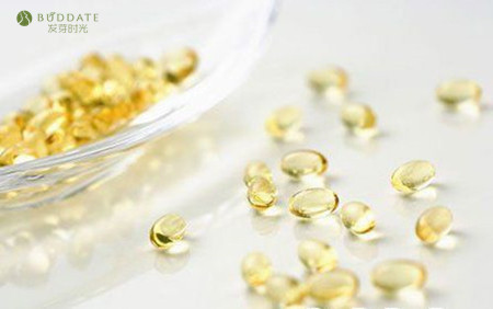 孕期嘴唇干裂怎么办用什么唇膏,孕期嘴唇脱皮干裂怎么回事