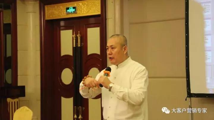 如何拿捏你的客户让他死心塌地,怎么样让讨厌你的客户喜欢你