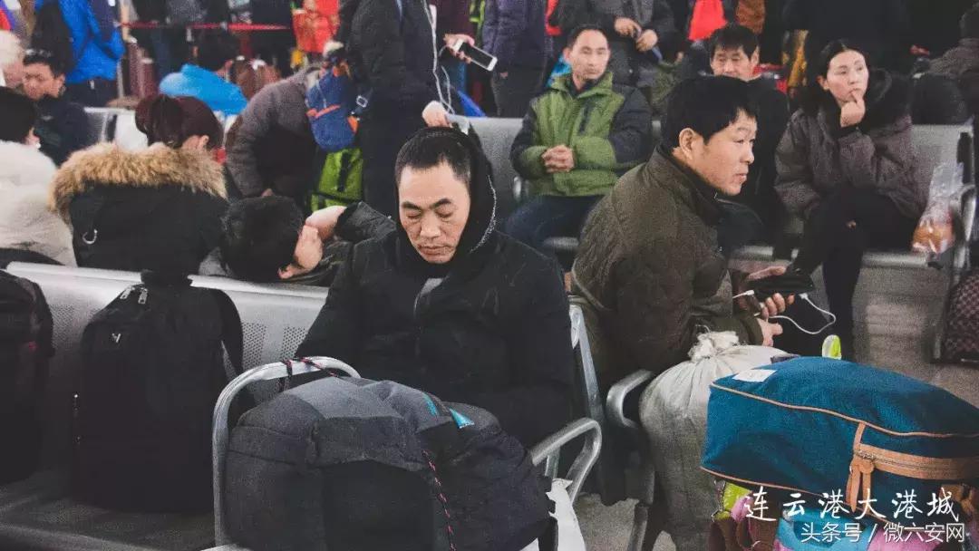 没挣到钱不敢回家过年原视频,没赚到钱不敢走亲访友