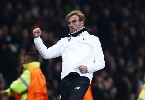 足球如何一个人顶一支队伍,足球团队配合十佳球高清