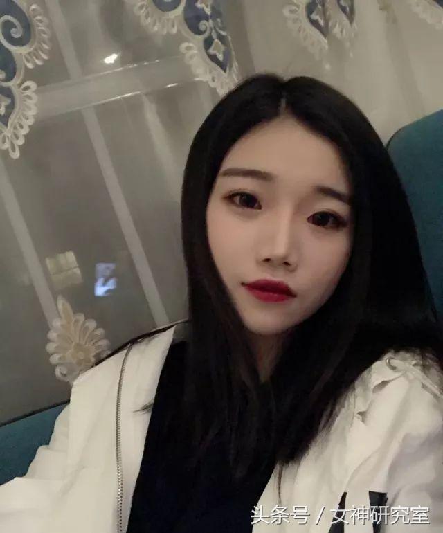 白领们一发工资就找她代购奢侈品，月光族真是伤不起