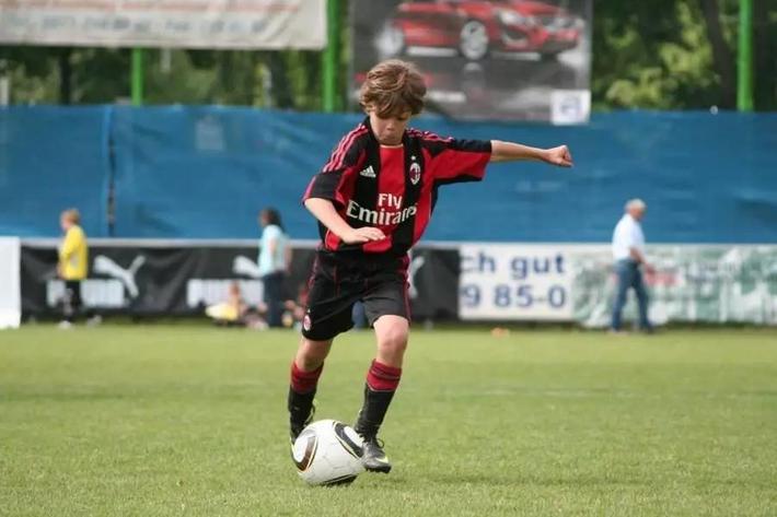 足坛最厉害的父子兵,盘点足坛父子兵同时上阵