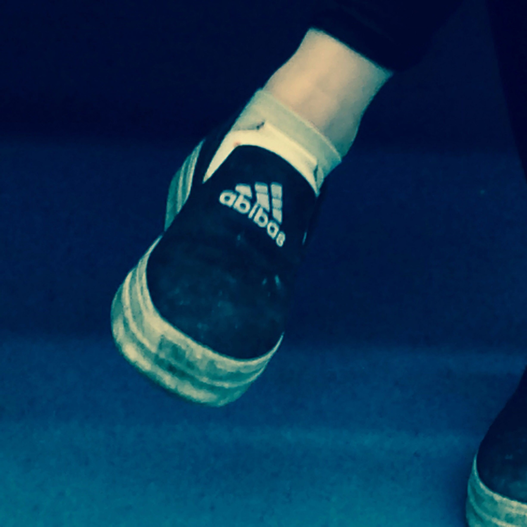 年二十八了新年就来啦年货买了么？别买到山寨货了哈~？！！