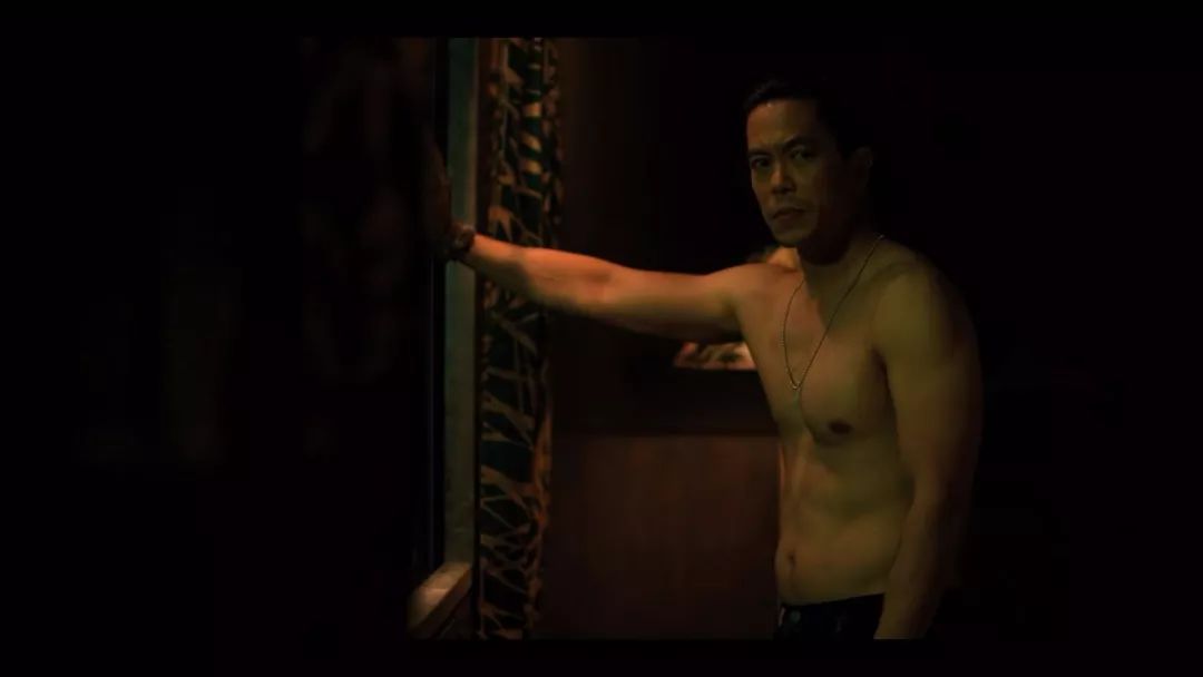 公开贩卖人体，这部美剧的尺度吓到我了