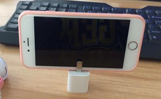 数据线耳机线太多怎么办,这样就再也不用担心耳机线打结啦