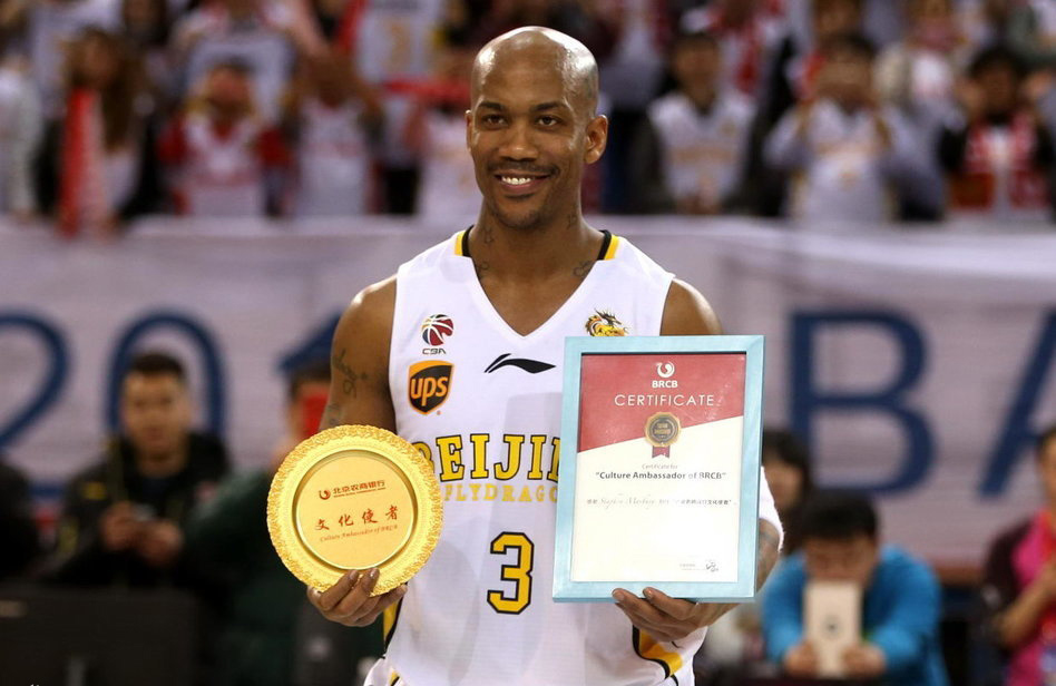 马布里球迷落泪感人瞬间,球迷评价马布里